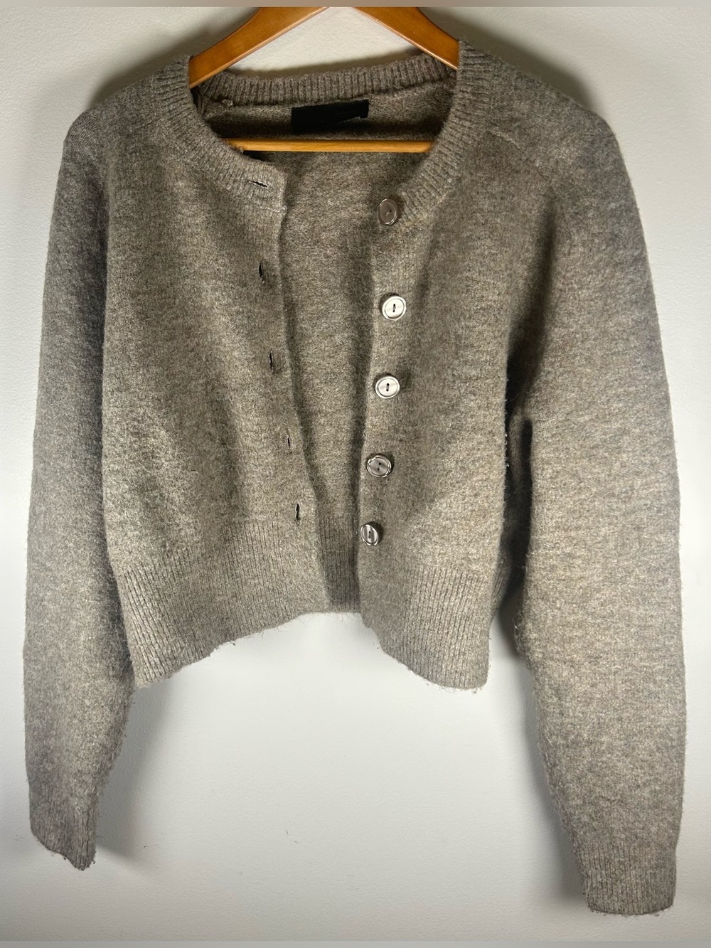 ZARA Women’s Knit Cardigan Sweater Size L Grey Soft Cropped Button Up
